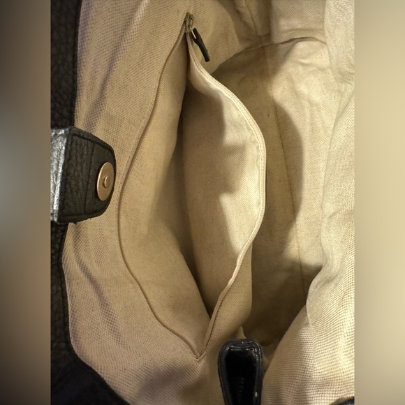 Gucci Purse - Picture 7 of 7